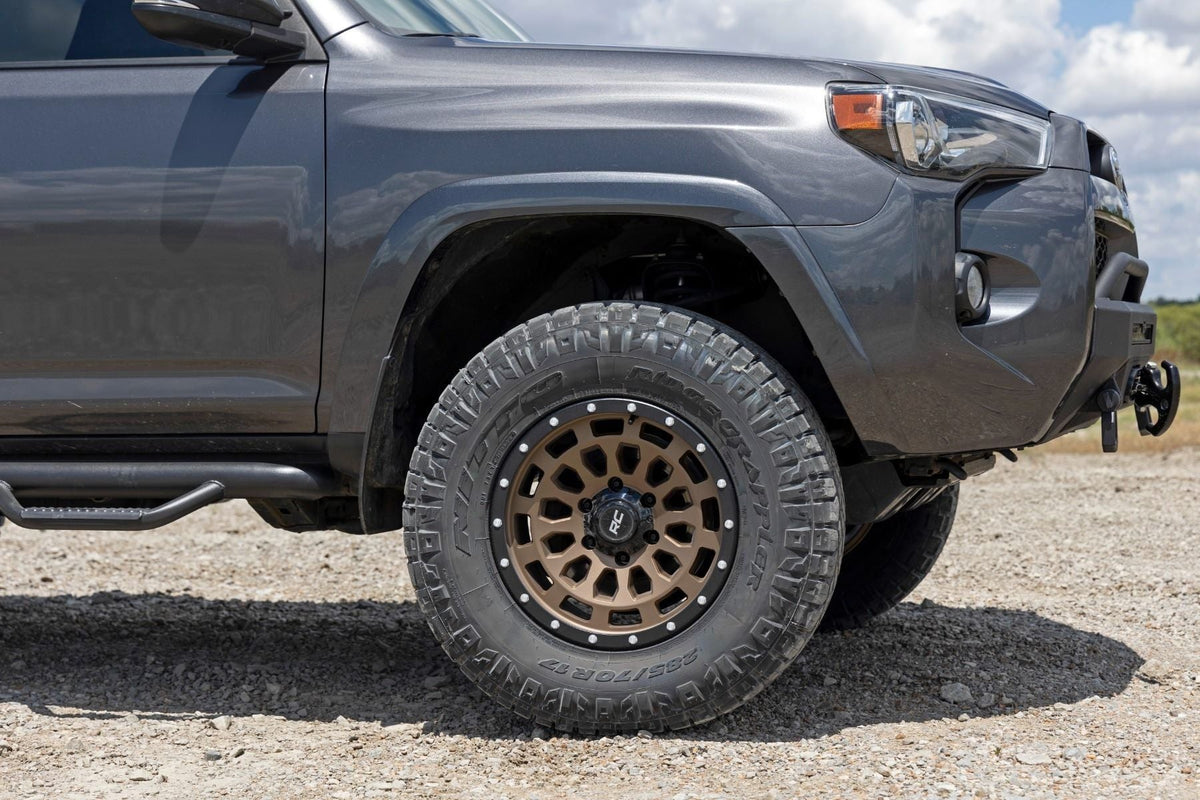 Rough Country 87 Series Wheel Simulated Beadlock Bronze/Black