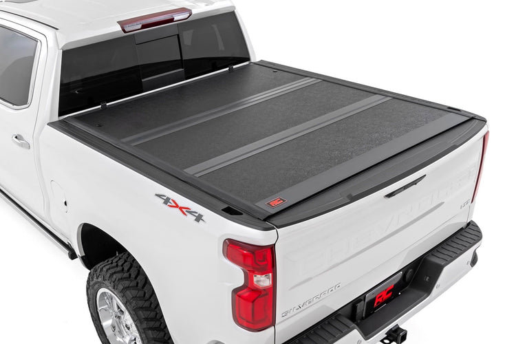 Hard Low Profile Bed Cover Chevy/GMC Sierra 1500 (19-26)/Silverado 1500 (19-26)
