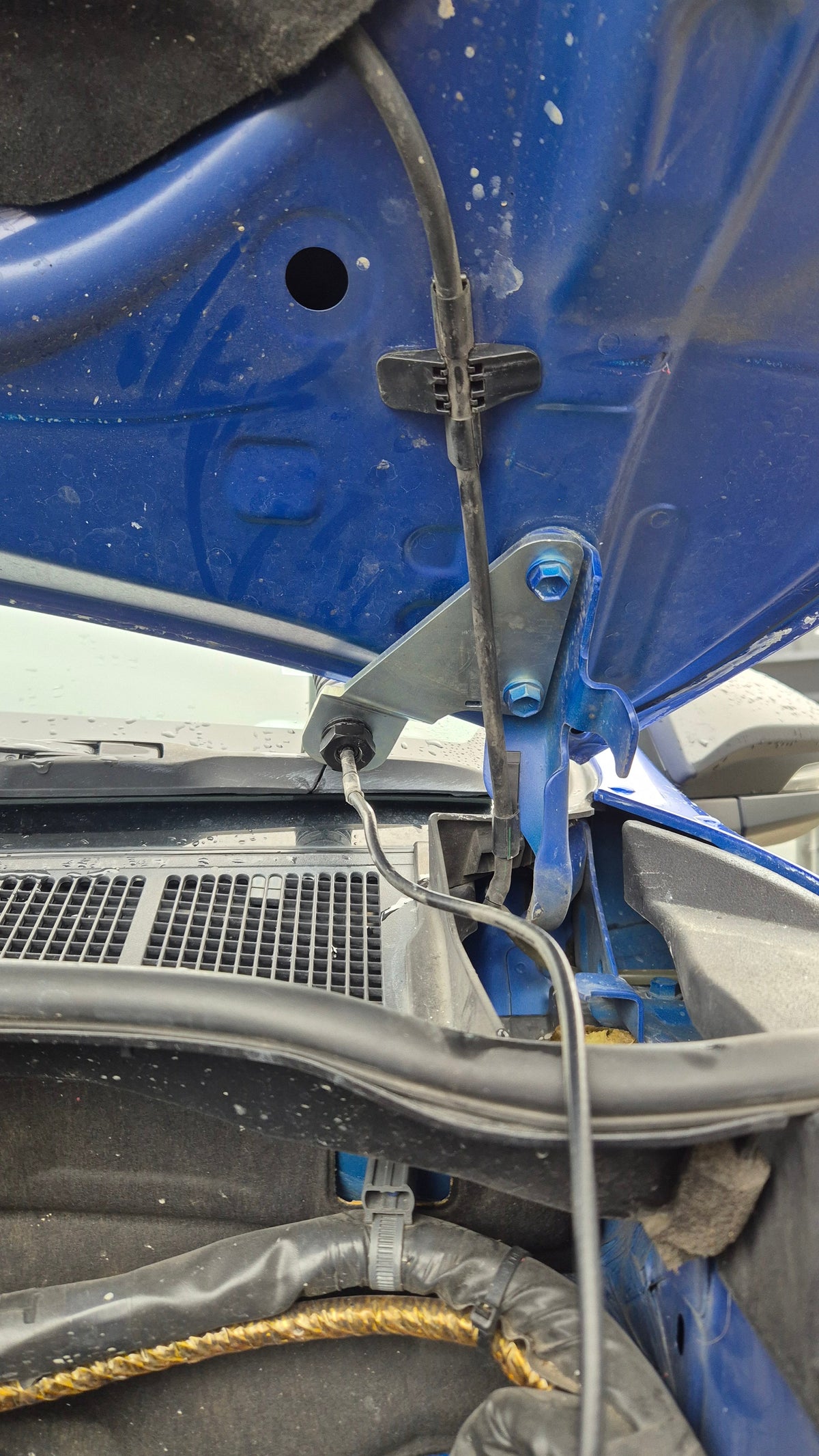Toyota Hilux N80 UHF Antenna Mount Bracket