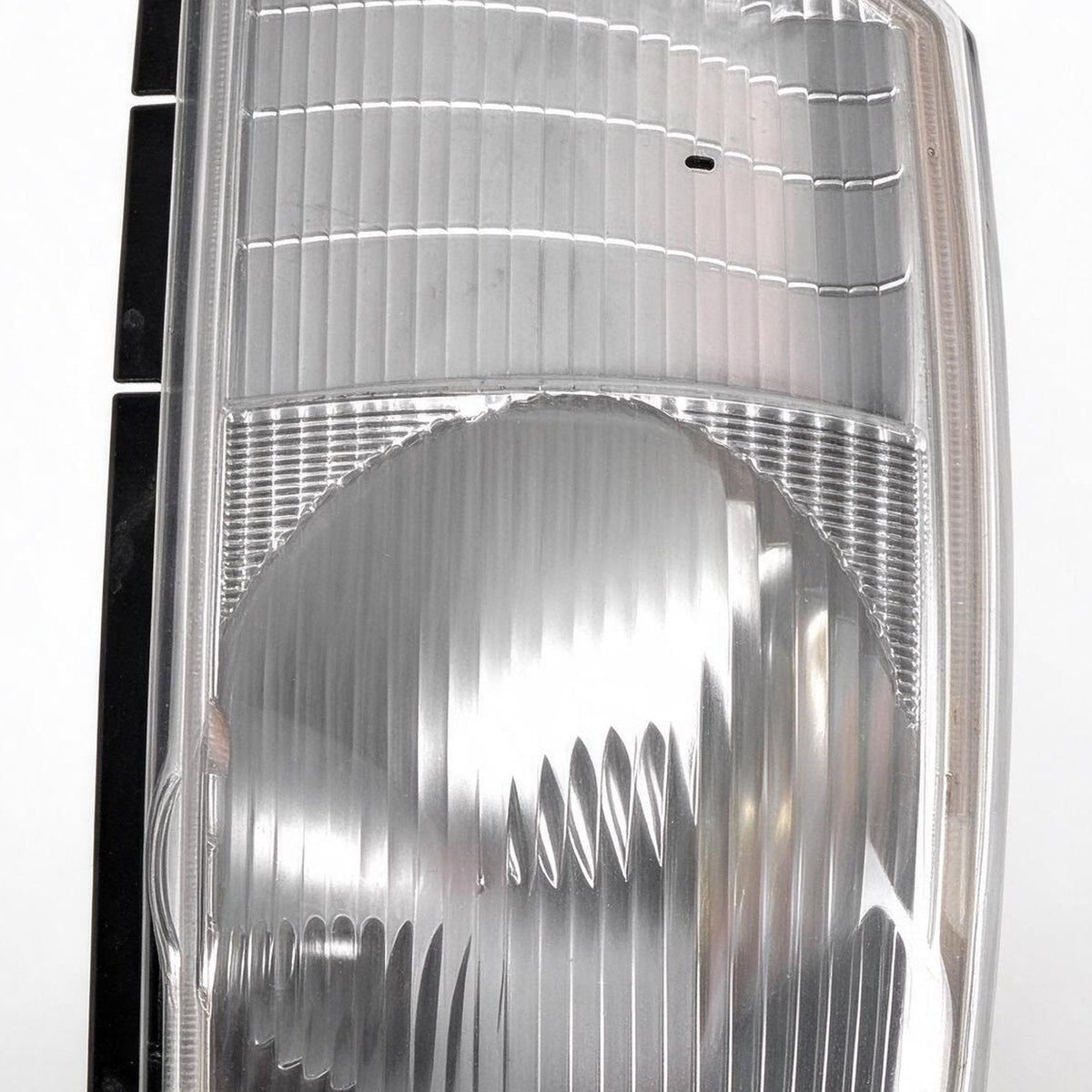 Corner Light AM With Globe Provision Suitable for Mitsubishi Canter Fuso-3