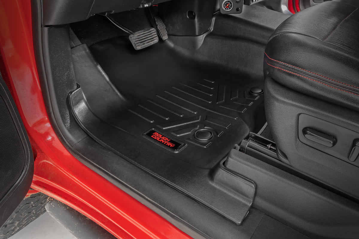 Floor Mats Chevy/GMC 1500/2500HD/3500HD (19-26 & Refresh)