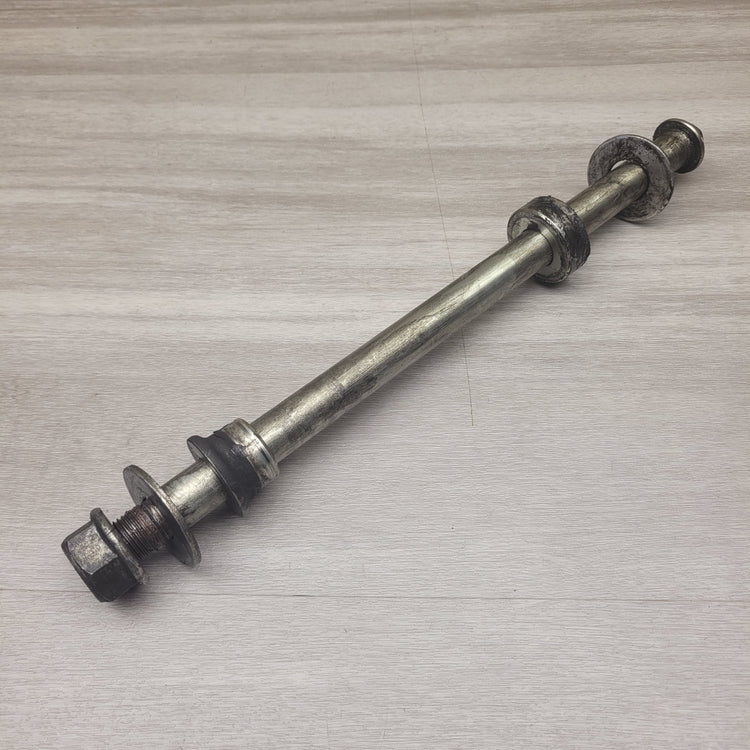GW250 Inazuma Rear axle assy