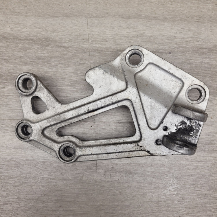 EX250F Right Riders peg mount