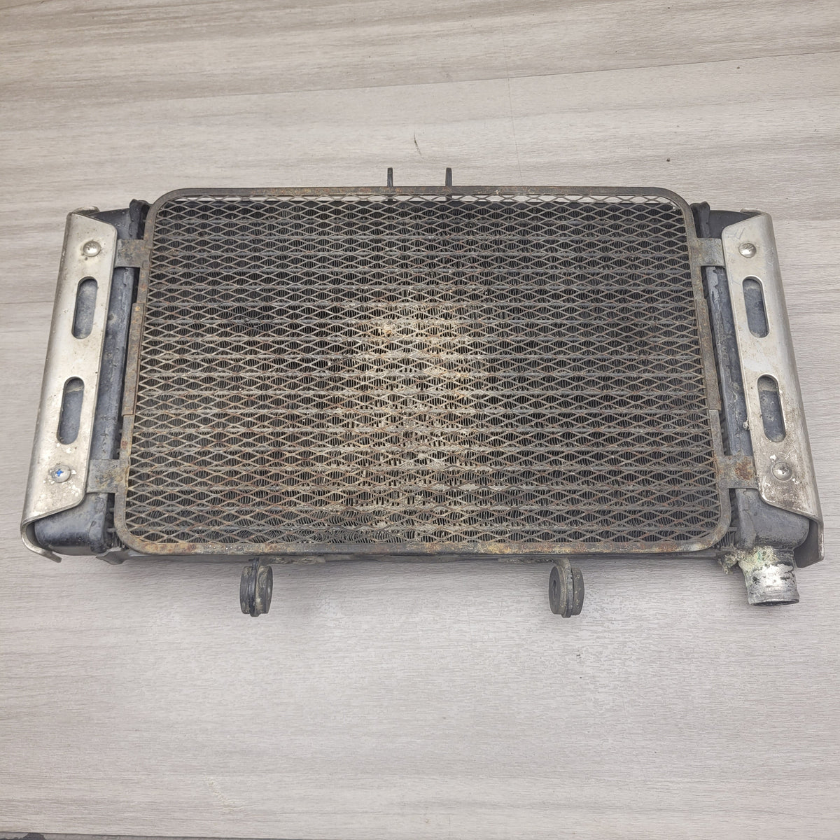 GSF250 Bandit (GJ74A) Radiator
