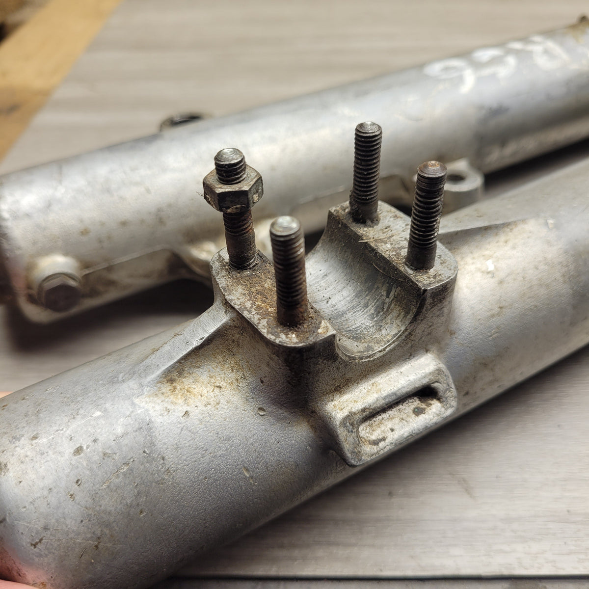 TT250S Forks