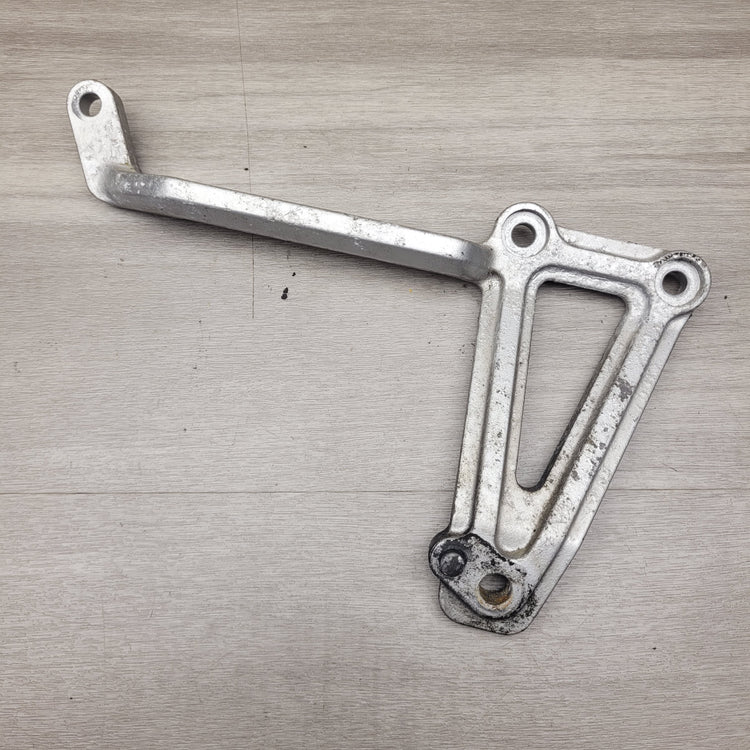 EX250F Right passenger peg mount