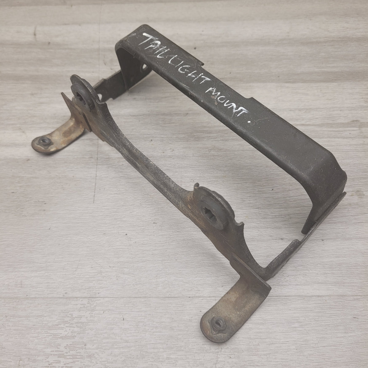GSF250 Bandit (GJ74A) Tail light bracket