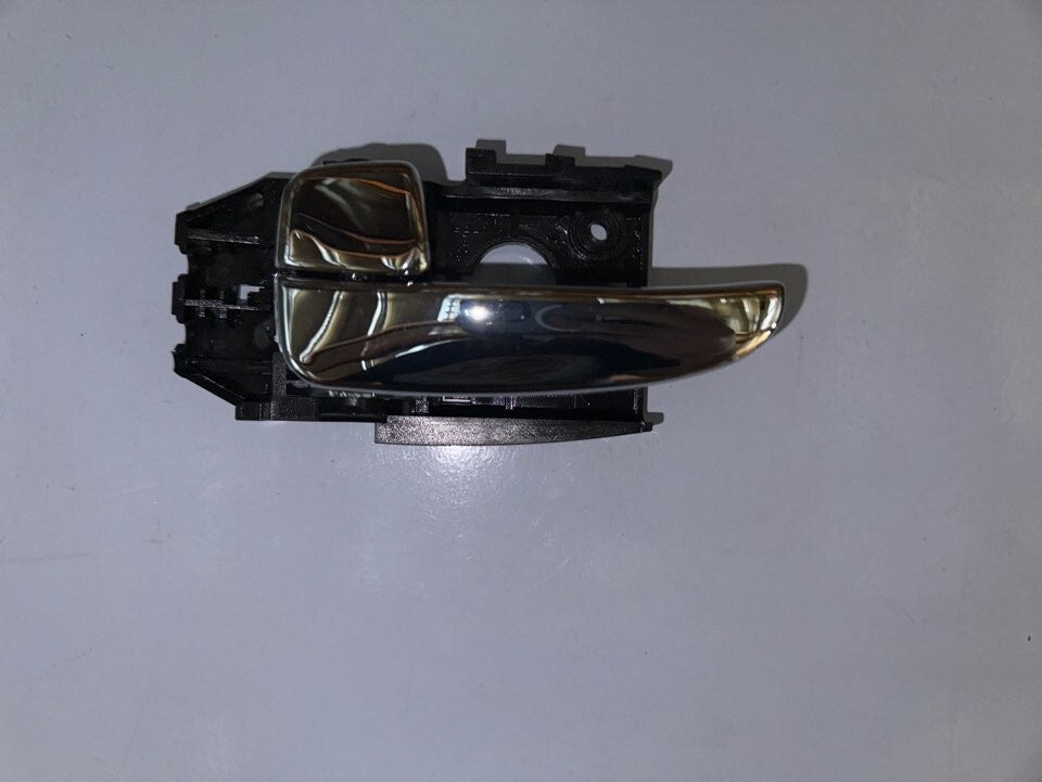 GENUINE NEW LH FRONT INNER DOOR HANDLE SUITS HYUNDAI ELANTRA 2000-2006