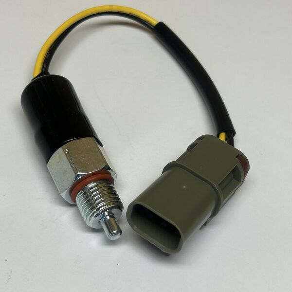 Reverse light switch for Nissan E25 CARAVAN 01-07 Tridon 2 Yr Wty