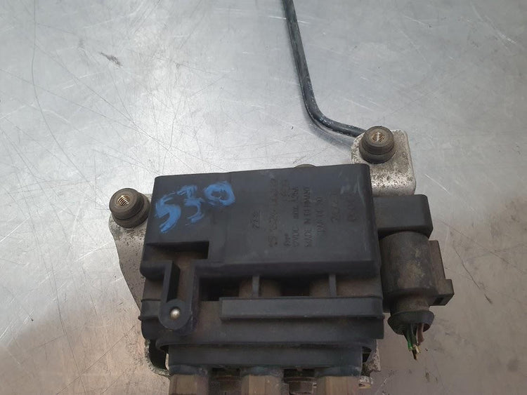PORSCHE CAYENNE AIR RIDE COMPRESSOR AIR SUSPENSION VALVE BLOCK, 9PA, 06/03-06/10
