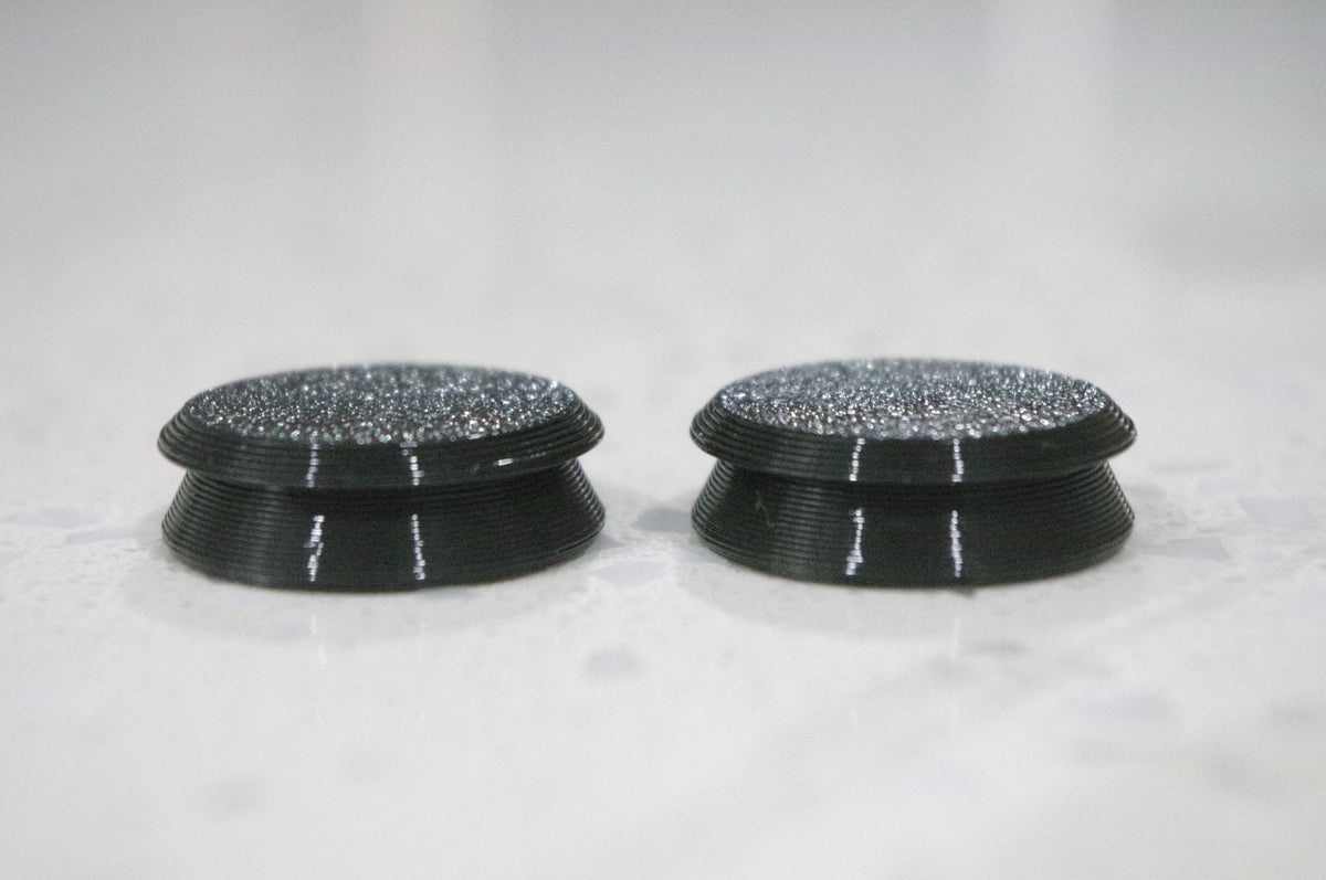 Wiper arm nut rubber caps 2x for Ford BA BF Falcon