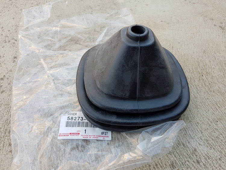 Toyota FJ40 FJ45 HJ45 HJ47 BJ42 Land Cruiser 73-82 shift boot NEW 58273-90300