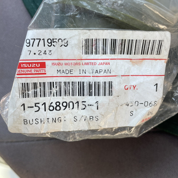 1-51689015-1 Isuzu Genuine Sleeve Bushing CXZ Green S/ABS OEM NOS