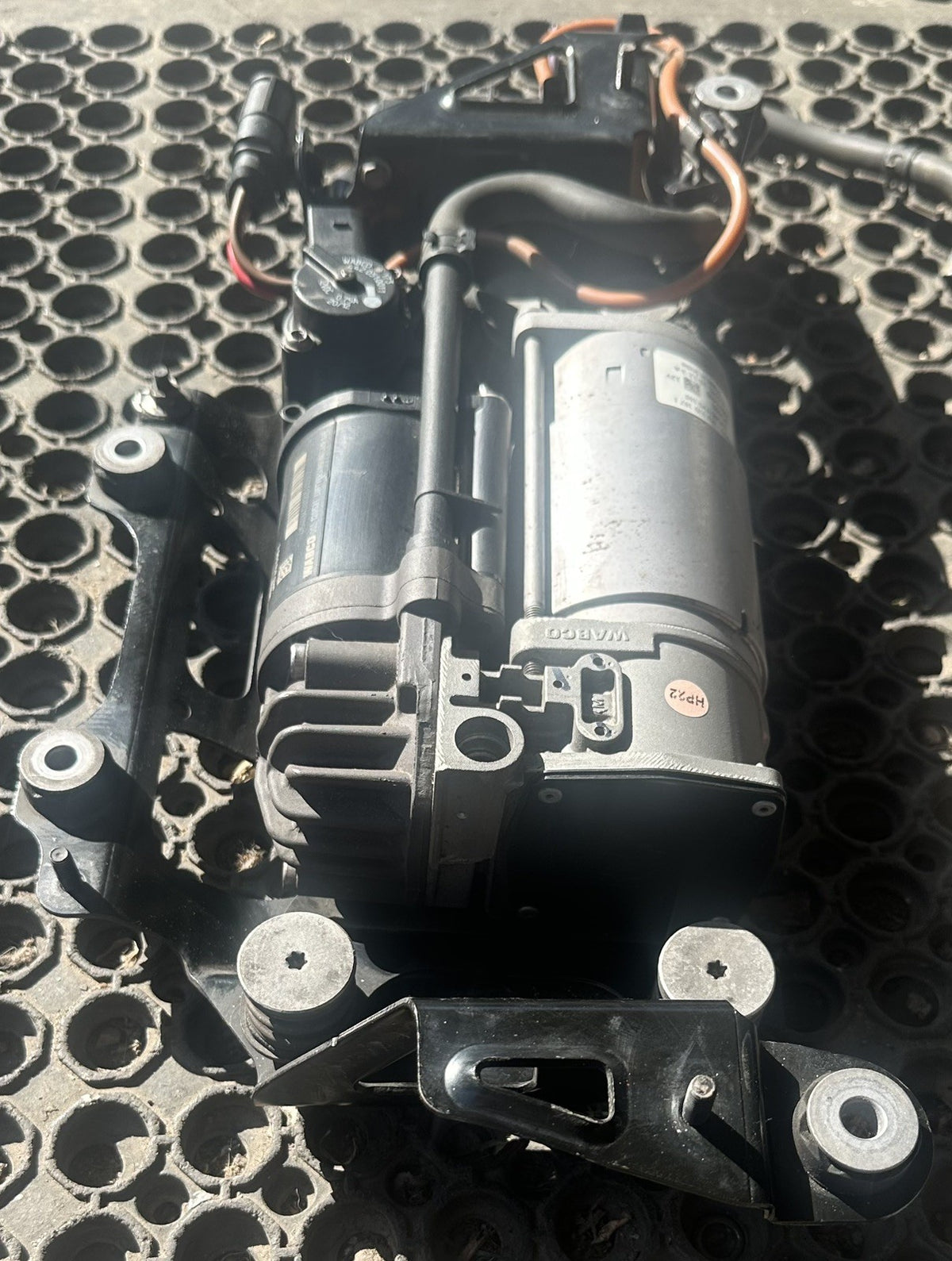 OEM Audi A8 S8 D4 Air Suspension Compressor Pump WABCO 4H0616005C Genuine