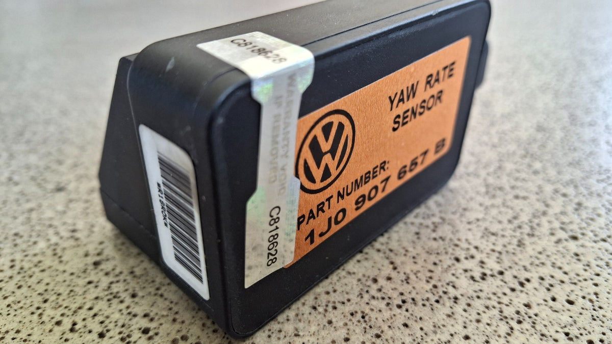 Audi A3 / S3, VW Beetle, Golf 4 , R32, ESP YAW RATE SENSOR 1J0907657B. Genuine
