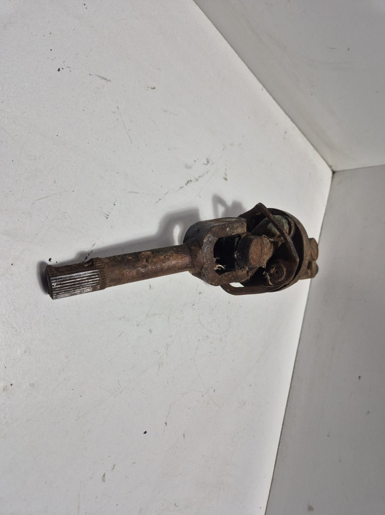 Holden Commodore power steer Intermediate Shaft VB VC VH 6cyl, V8 GA2