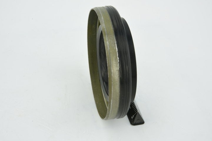 Drive Shaft Oil Seal 33.9X55.2X10X14 Fits Jaguar 1377058 8653928 J9C7743