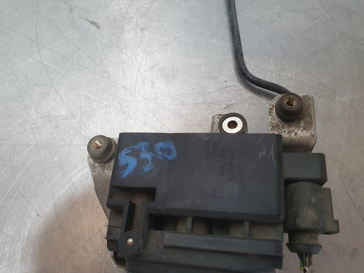 PORSCHE CAYENNE AIR RIDE COMPRESSOR AIR SUSPENSION VALVE BLOCK, 9PA, 06/03-06/10