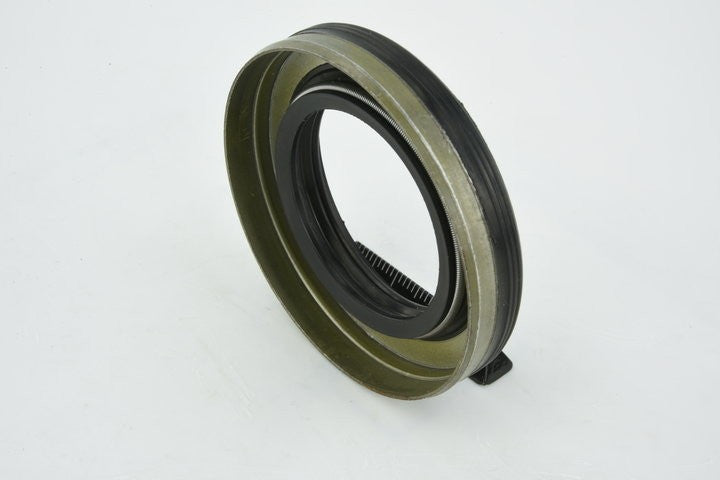 Drive Shaft Oil Seal 33.9X55.2X10X14 Fits Jaguar 1377058 8653928 J9C7743