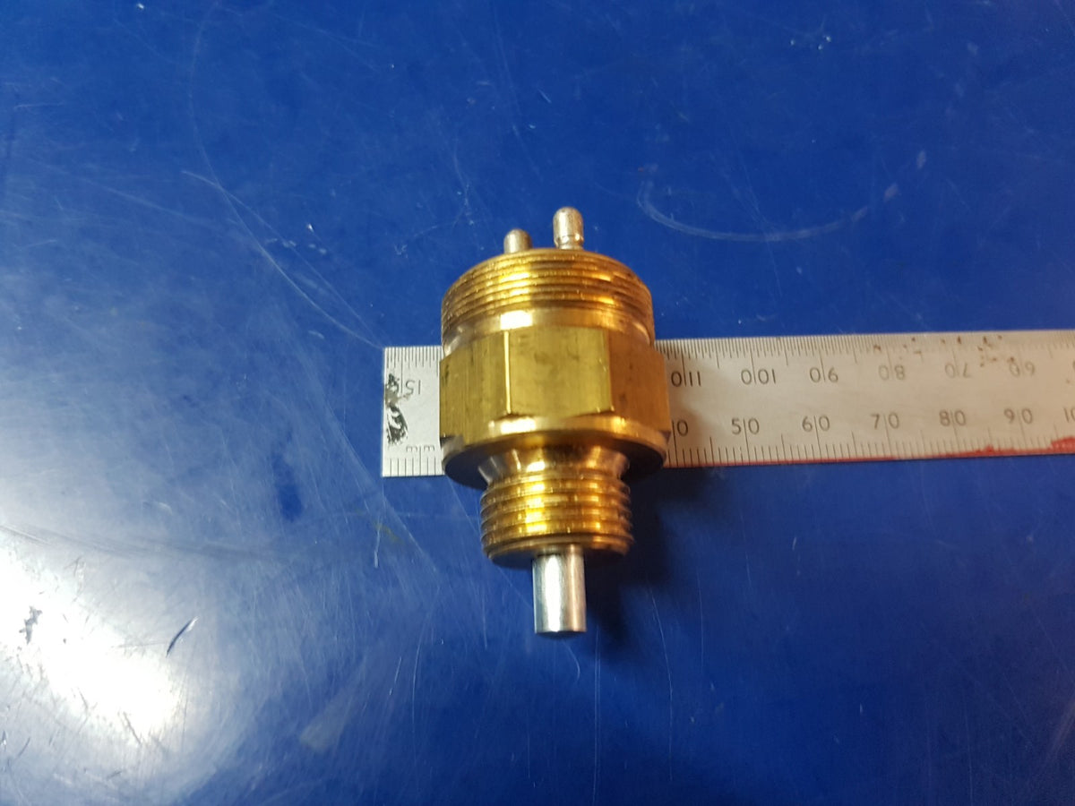 Mercedes Truck & Unimog U1700 Revrse Light/PTO switch- 001 545 82 14, 0015458214