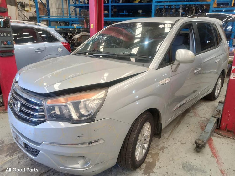 2013, SSANGYONG, STAVIC, Right Front Hub Assembly, 06/13-01/16