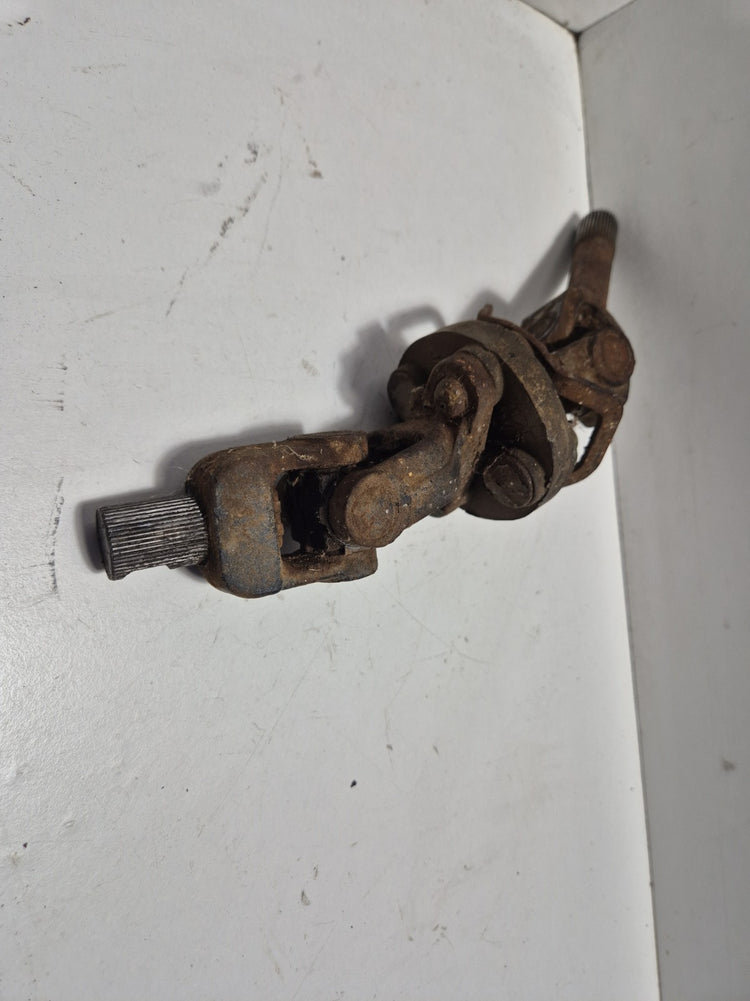 Holden Commodore power steer Intermediate Shaft VB VC VH 6cyl, V8 GA2