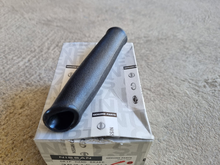 Nissan B110 Sunny hand brake handle grip NEW Datsun 1200 36315-H1001