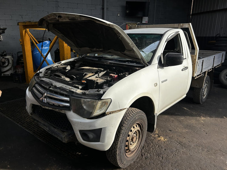 Mitsubishi Triton Steering Column MN 08/2009