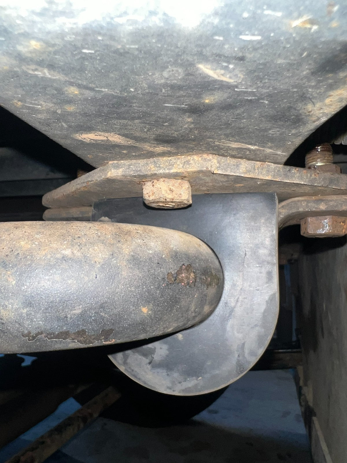 Hino RB145 Rainbow Front Suspension Torsion Bar Sleeves