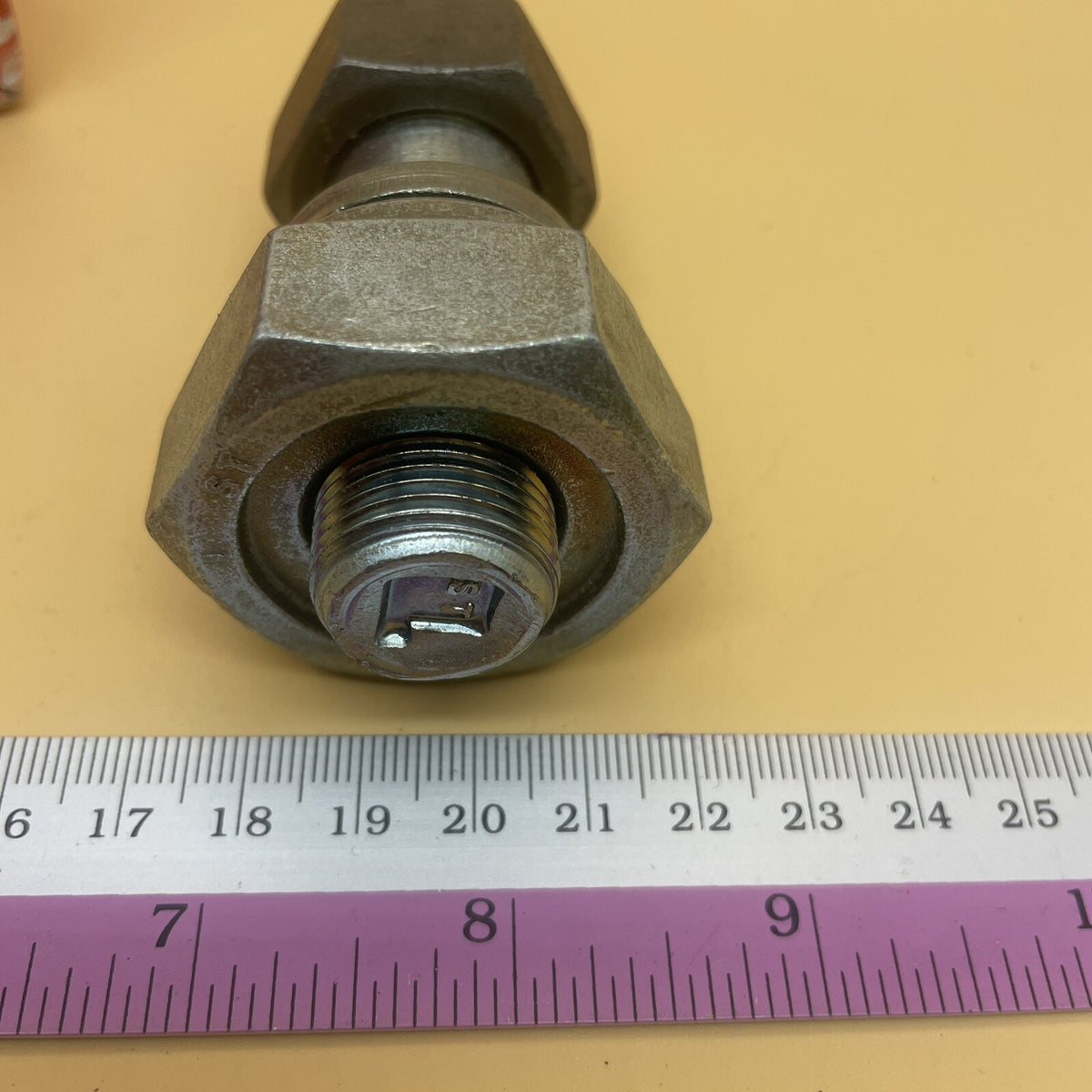 S0404-31047 Genuine Hino Hub Bolt Stud Nut OEM NOS