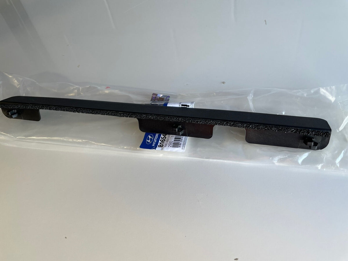 GENUINE BRAND NEW RAIL ASSY-SUNROOF GUIDE, RH SUIT HYUNDAI SANTA FE CM 2009-2012