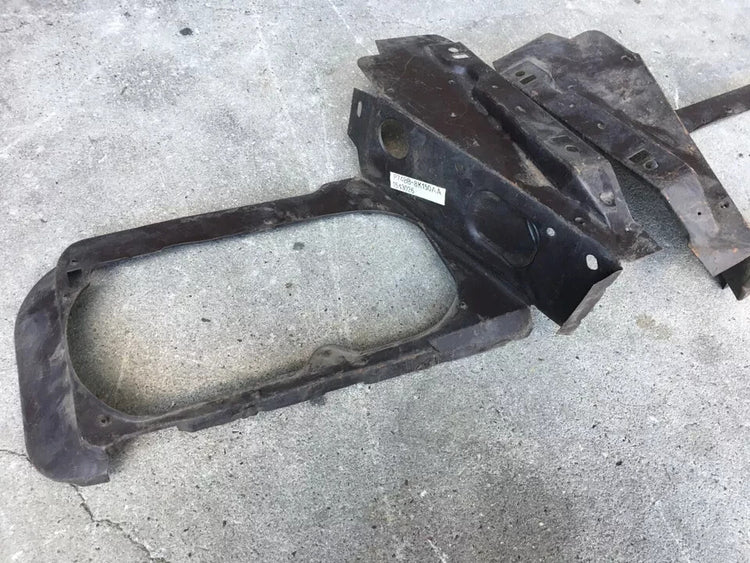 FORD CORTINA TAUNUS 1970-1975 FRONT HEAD LIGHT RADIATOR SUPPORT PANEL LH+RH NOS
