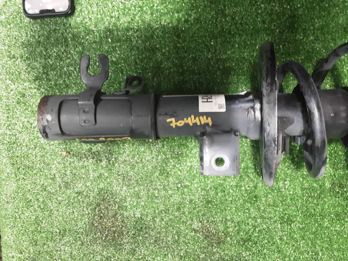 MAZDA 3 RIGHT FRONT STRUT BN, 05/16-02/19 16 17 18 19
