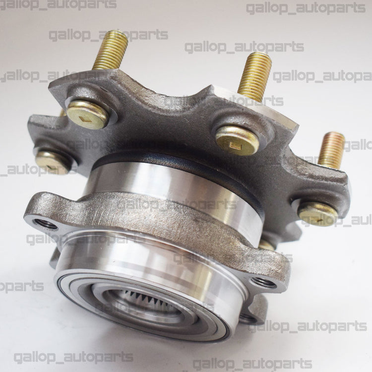 2 X Hubs for Mitsubishi Pajero NM NP NS NT Rear Wheel Bearing Hub Assembly Pair