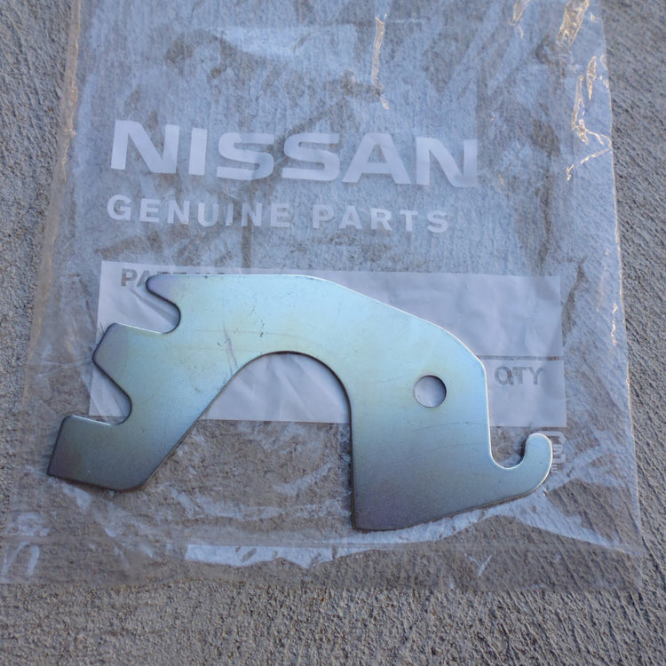 Nissan 510 Bluebird B110 Sunny S30 Z door striker shim NEW 1200 240Z 80575-24800