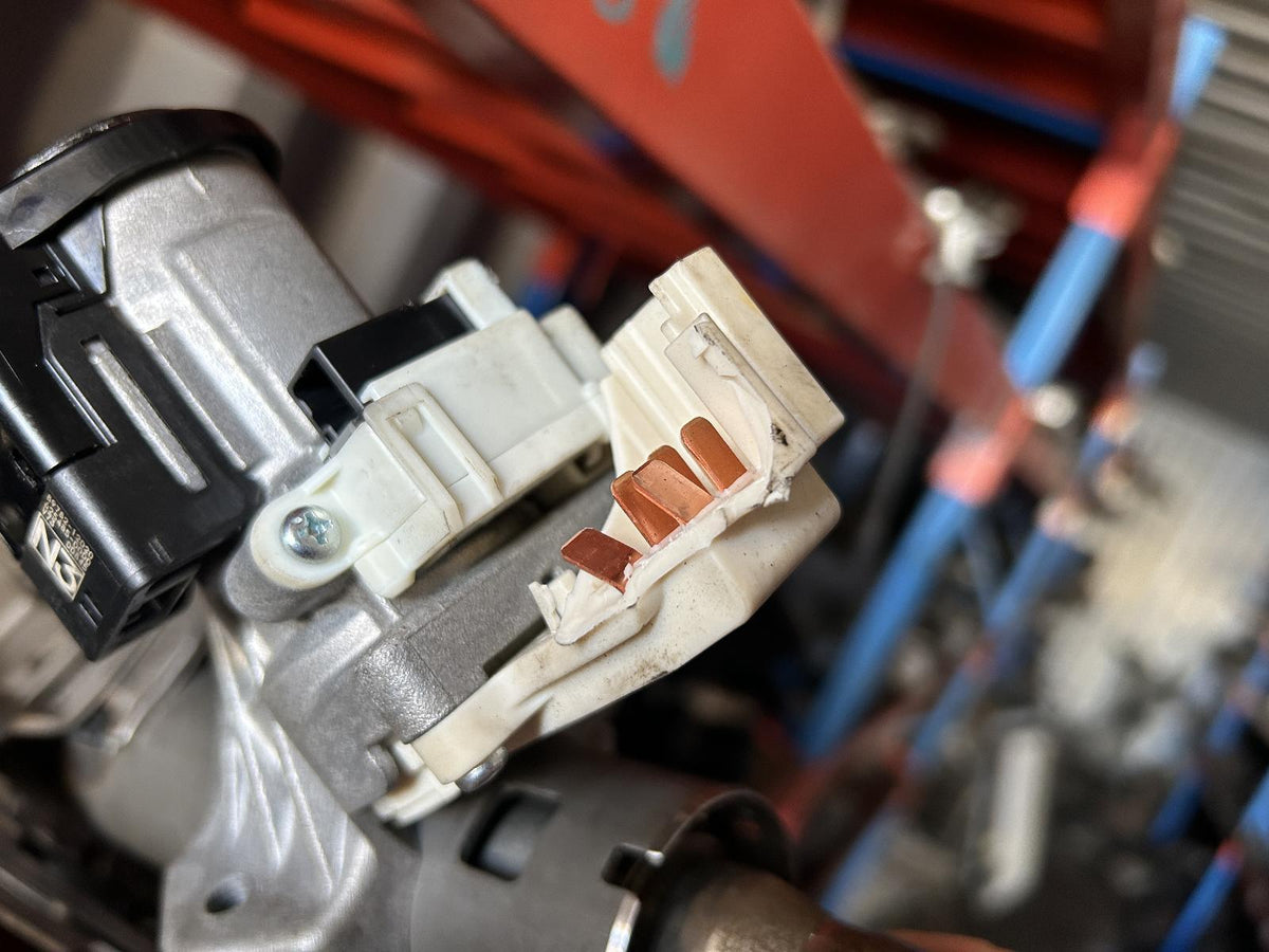 Toyota Corolla Steering Column with Steering Motor ZRE182 10/2012-06/2018