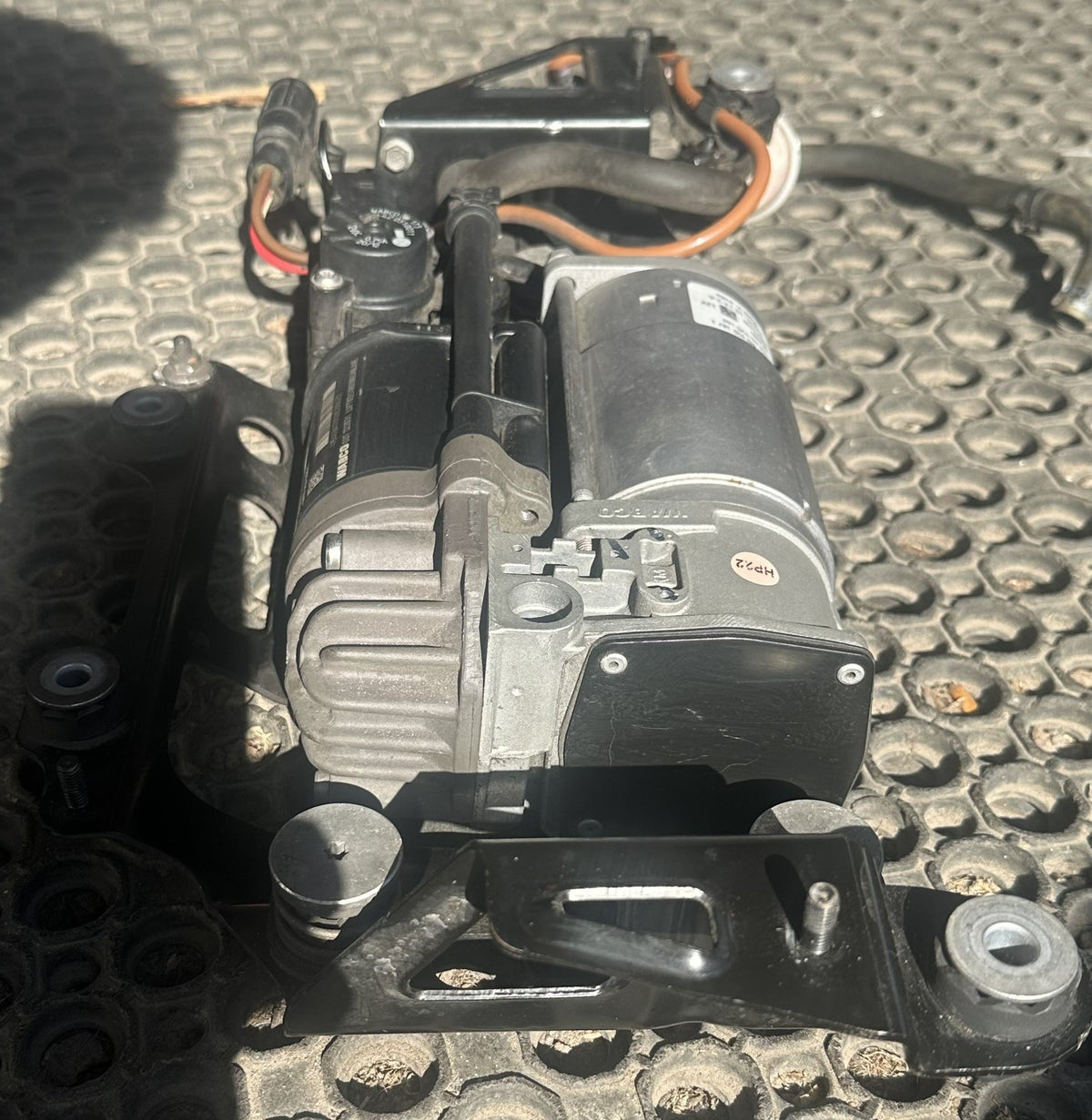 OEM Audi A8 S8 D4 Air Suspension Compressor Pump WABCO 4H0616005C Genuine