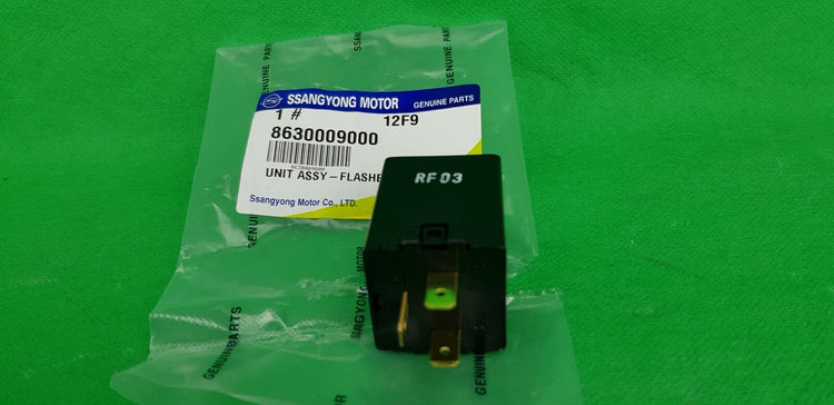 GENUINE SSANGYONG ACTYON SPORTS UTE Q100 & Q150 2.0L TD TURN SIGNAL FLASHER UNIT