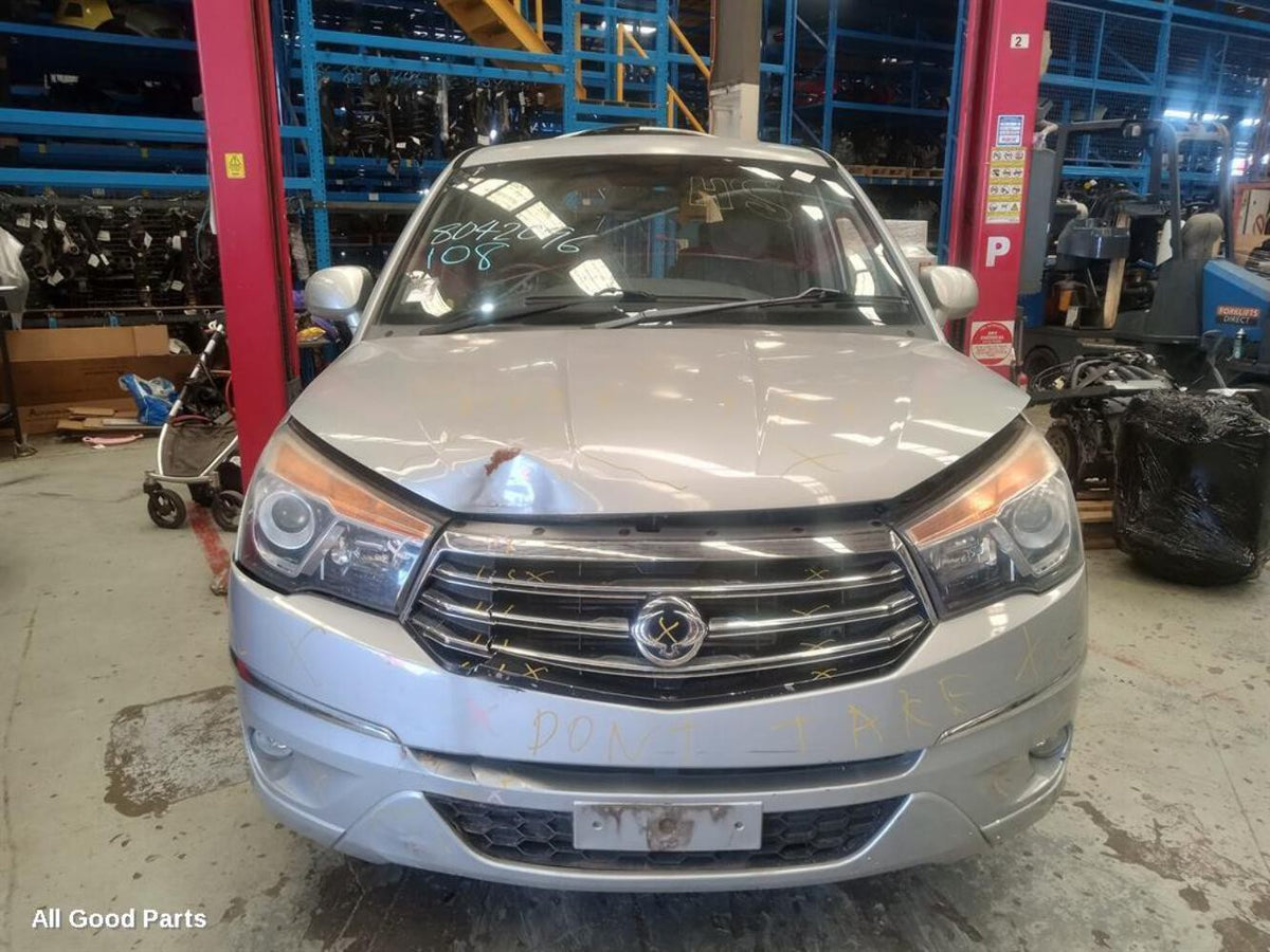 2013, SSANGYONG, STAVIC, Right Front Hub Assembly, 06/13-01/16