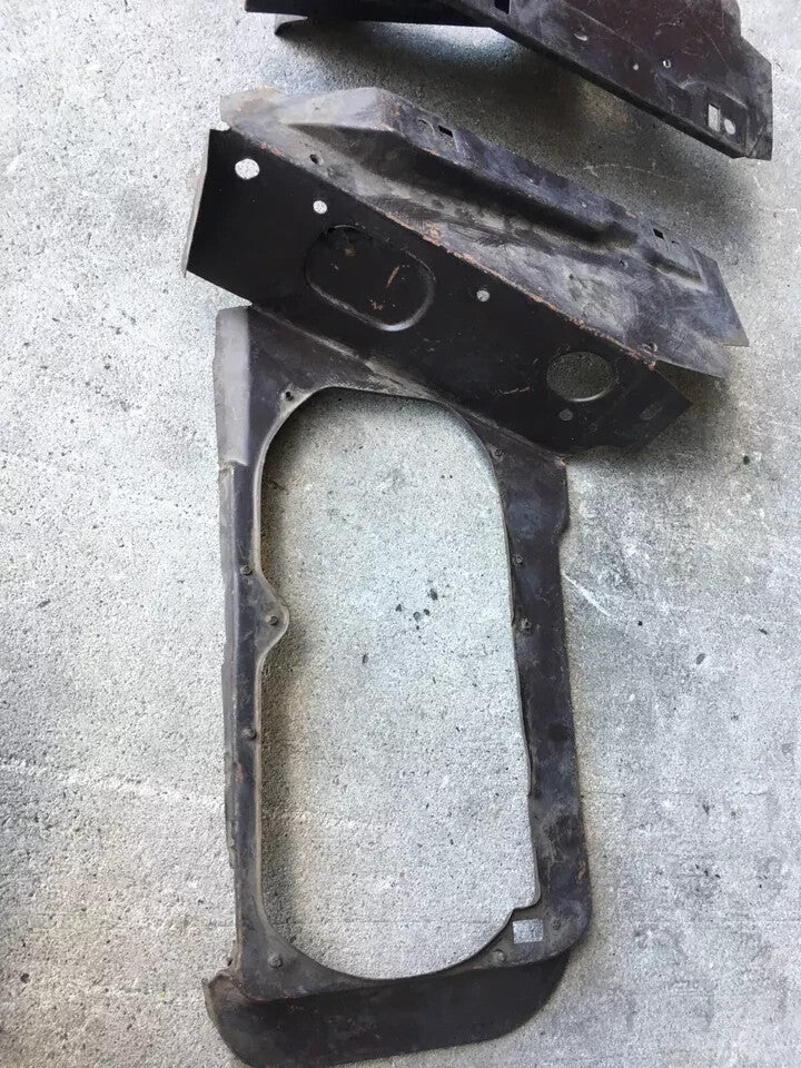 FORD CORTINA TAUNUS 1970-1975 FRONT HEAD LIGHT RADIATOR SUPPORT PANEL LH+RH NOS