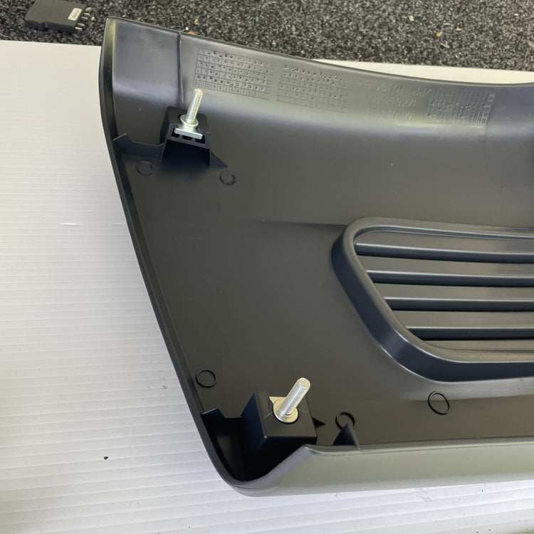 MK618521 MK618520 Genuine Mitsubishi COVER Front Bumper CORNER OEM LH Left NOS