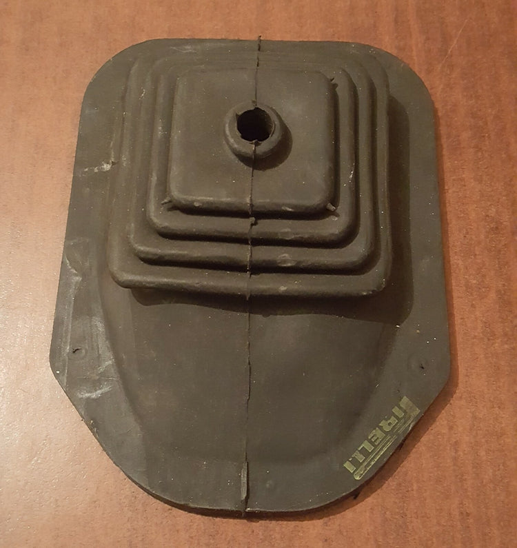FIAT 125 Gear lever boot original Pirelli  (4160864)