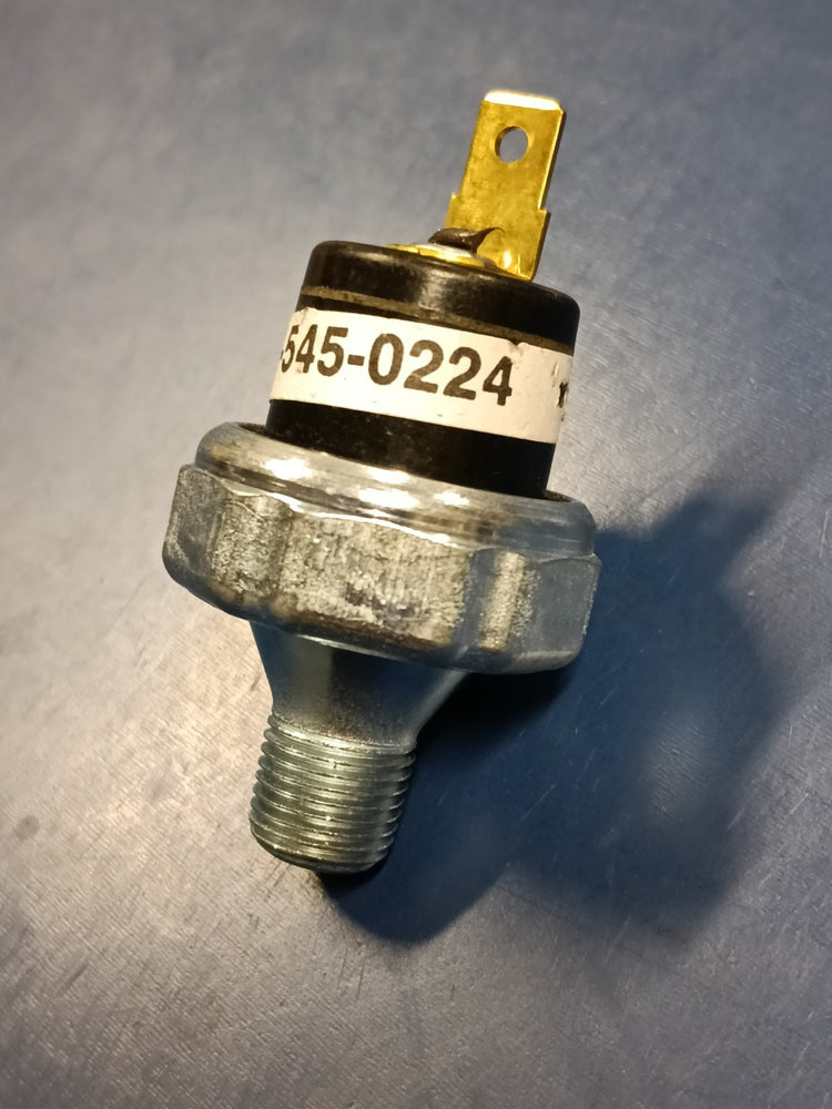 Freightliner A6805450224 Switch Low Pressure Air Normally Closed 64-76 1/8 Mpt
