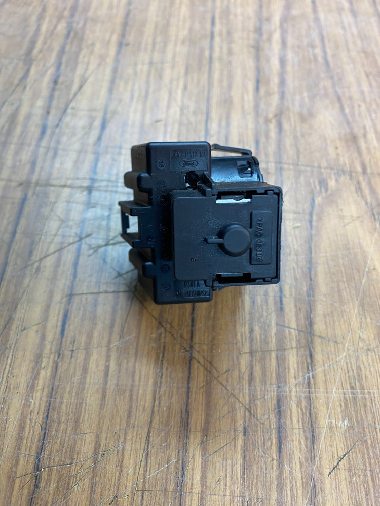 Ford Ranger PX2 Original Ignition Switch Tumbler  D69T-11572-AA