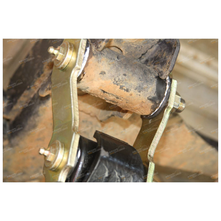 Greasable Shackle Kit + Leaf Spring Bushes for RN165 RZN169 RZN174 KZN165 VZN172