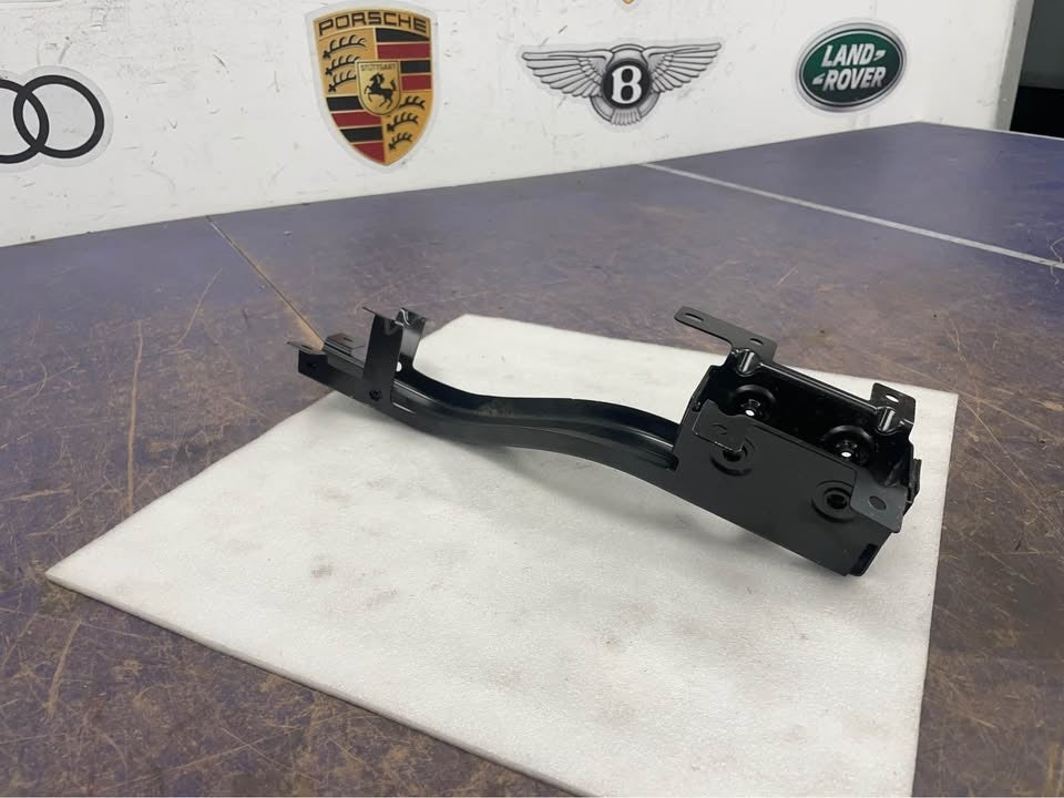 Bentley Bracket - 975804222 .304384