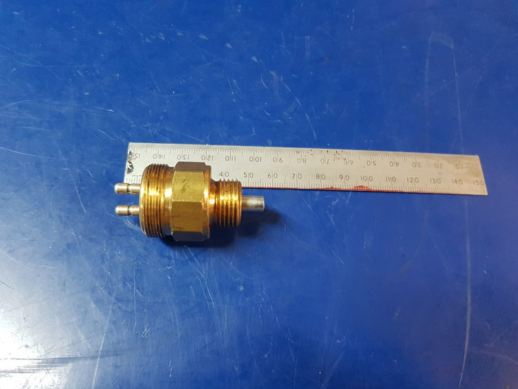 Mercedes Truck & Unimog U1700 Revrse Light/PTO switch- 001 545 82 14, 0015458214