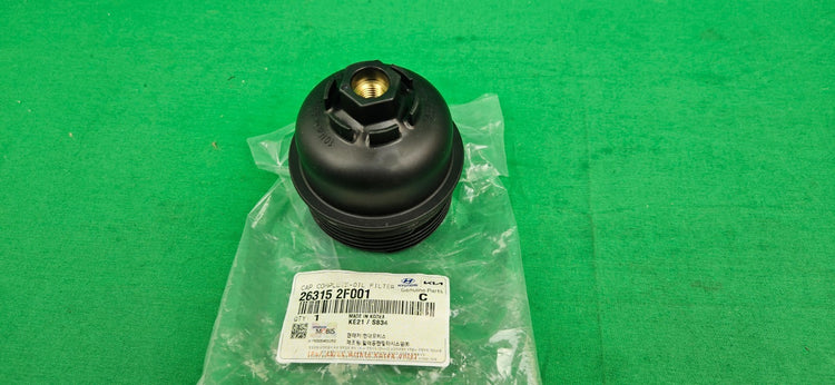KIA SORENTO SUV XM & UM SERIES  2.2 L TURBO DIESEL OIL FILTER CAP