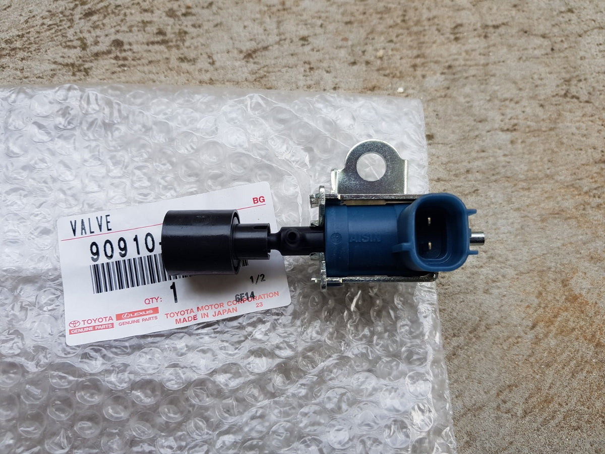Toyota 60 79 100 series Land Cruiser vacuum switching valve NEW 90910-12014