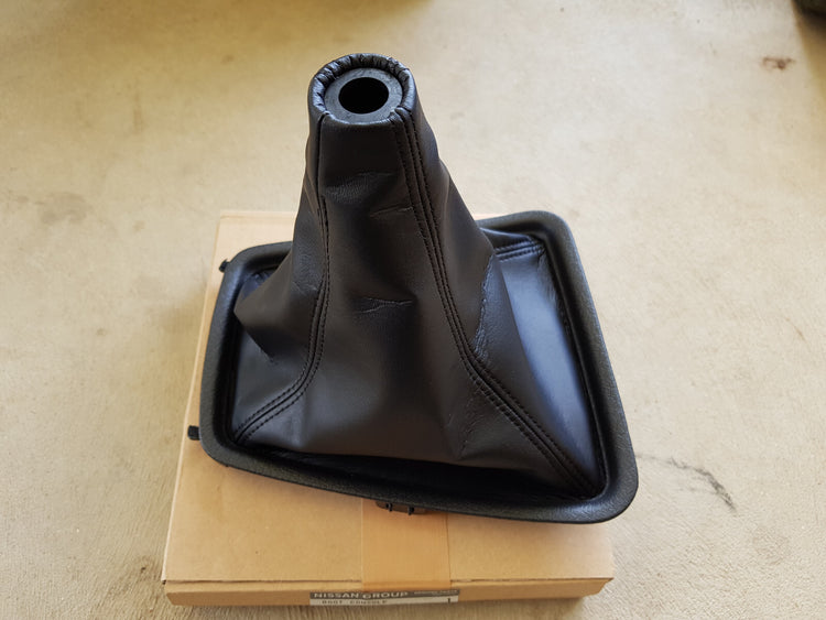 Nissan R32 GTS GTST GTS4 GTR Skyline shift boot NEW K6935-09U00